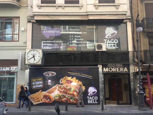 Taco Bell abre al calor de Primark su cuarto restaurante en València