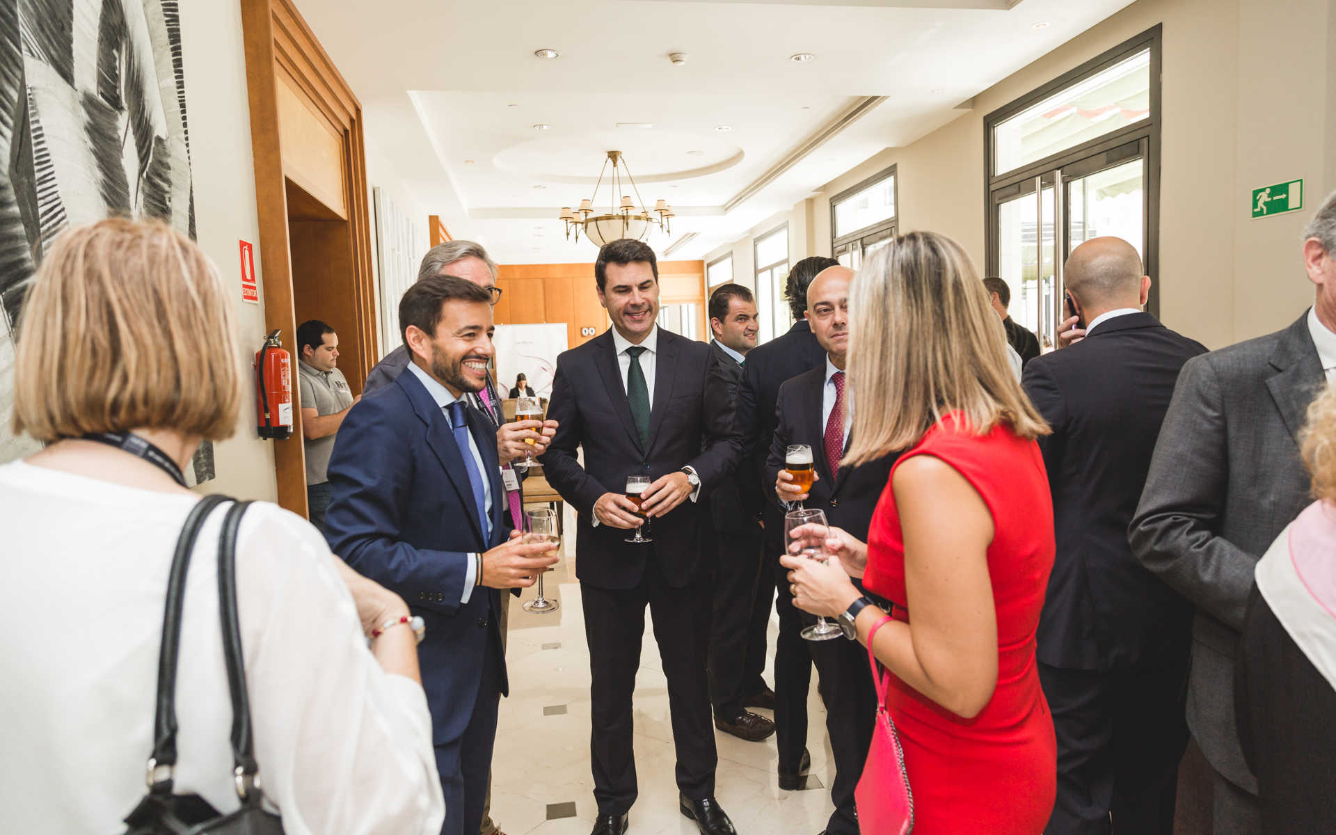 Conferencia organizada por AED con Damià Tormo, cofundador del fondo Columbus  (Fotos: Wizible)