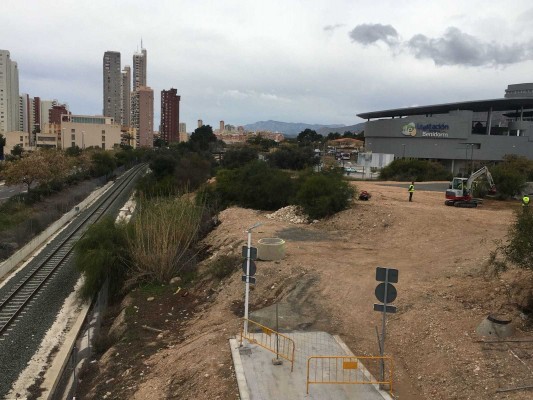 FGV inicia las obras del nuevo apeadero Benidorm-Intermodal del TRAM d’Alacant 
