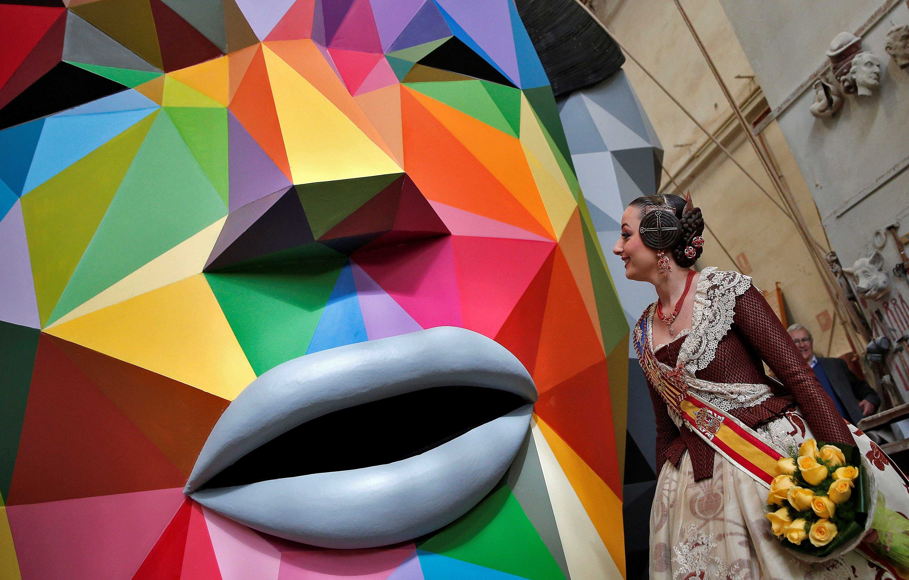 Los artistas de la falla del Ayuntamiento prevén una 'cremà' limpia que se prolongará durante una hora 