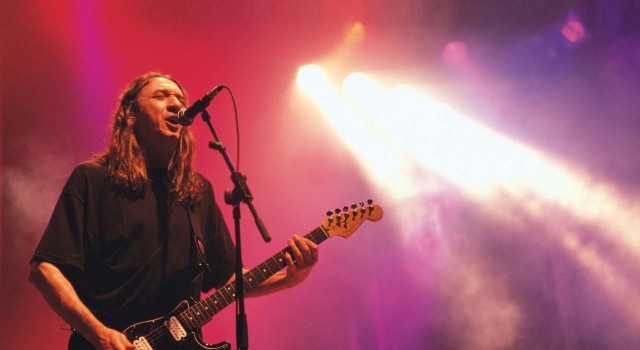 Rosendo se despide de los escenarios con parada en el Leyendas del Rock de Villena