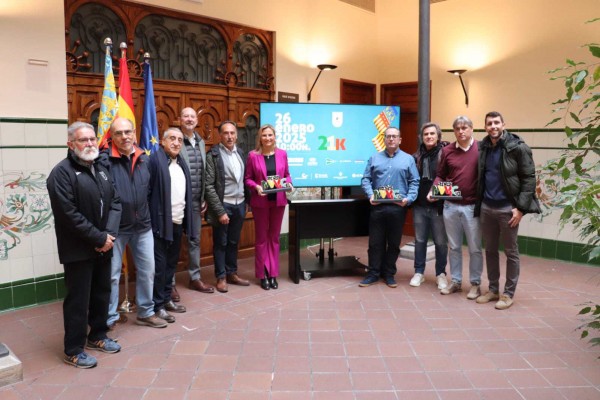La 40ª Media Maratón de Castelló, cada vez más cerca: presentados los trofeos para los ganadores