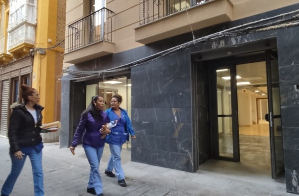 El edificio municipal de la calle Cuatro Santos abrirá en febrero y atenderá a 7.000 personas en las áreas de infancia, familia y convivencia