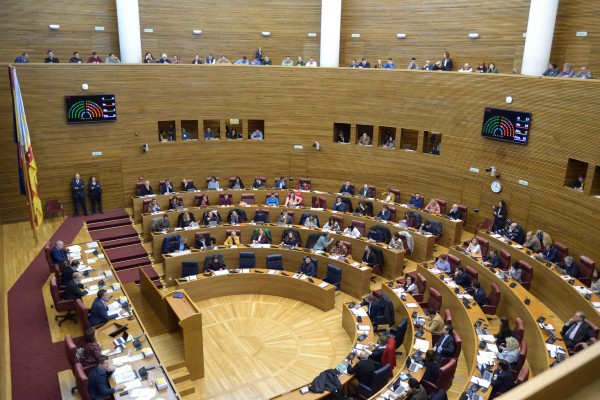 Los grupos parlamentarios 'tropiezan' con la paridad para renovar el Consell Valencià de Cultura