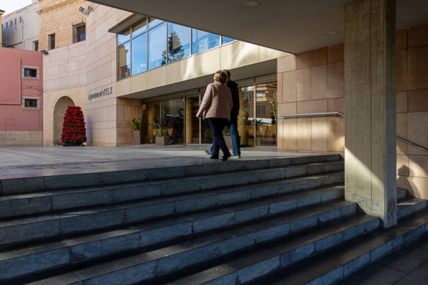 El Fons Valencià per la Solidaritat reprende a Elche su baja unilateral, de la que se enteró por la prensa 