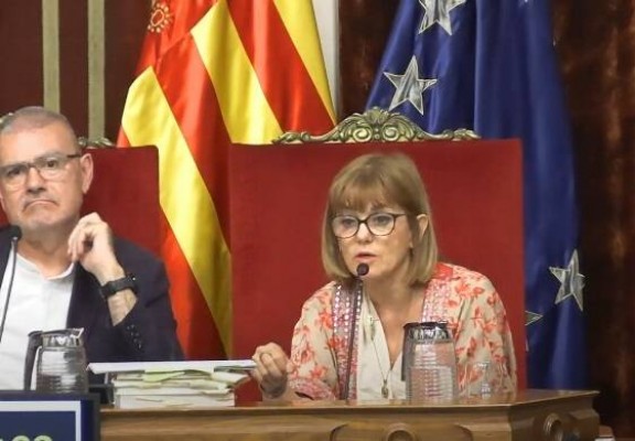 PSOE y Compromís instan a Rodil (Vox Elche) que explique en el pleno las declaraciones tránsfobas