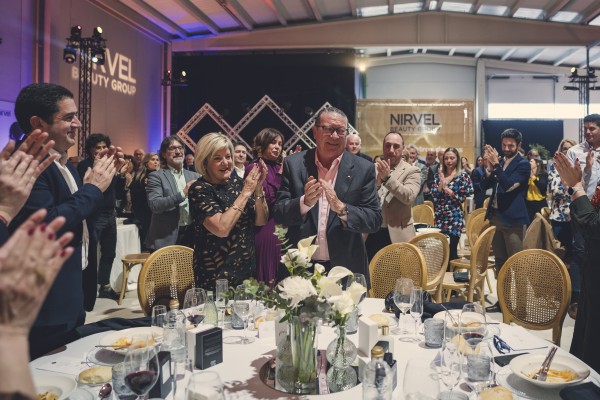 Nirvel Beauty Group celebra su 45 aniversario con un homenaje a su fundador Jorge Vaquer
