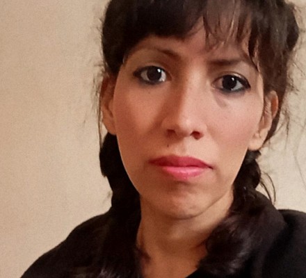 María Elena Blay, la poesía, el manierismo y la herida