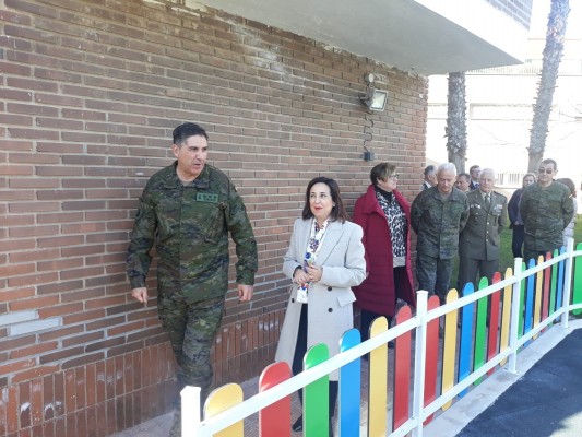 Robles se desplaza mañana a Líbano para visitar a los militares españoles, tras el alto el fuego con Israel
