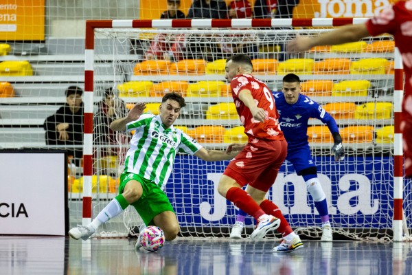 ElPozo cae por penaltis ante el Betis, de Segunda, en la Supercopa y sigue con su pésima racha 