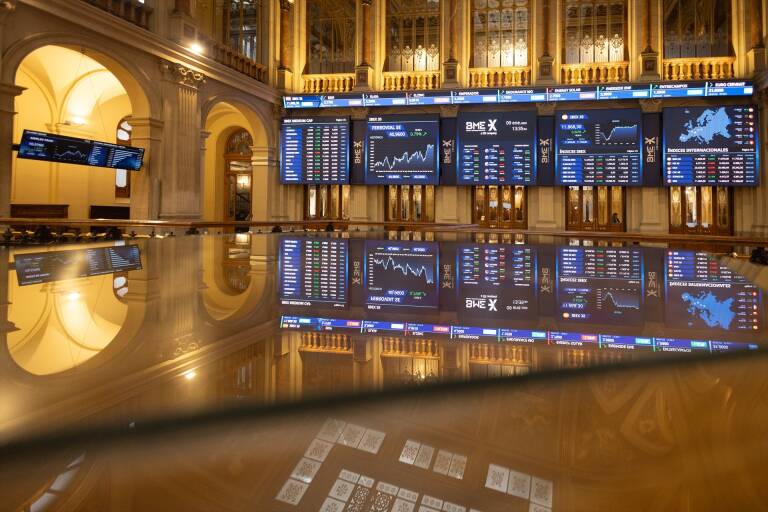 El Ibex 35 avanza un 1,6% en la semana y supera los 11.900 puntos