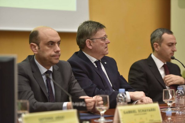 Puig se inhibe en el 'caso micro' y Echávarri garantiza que aportará toda la información