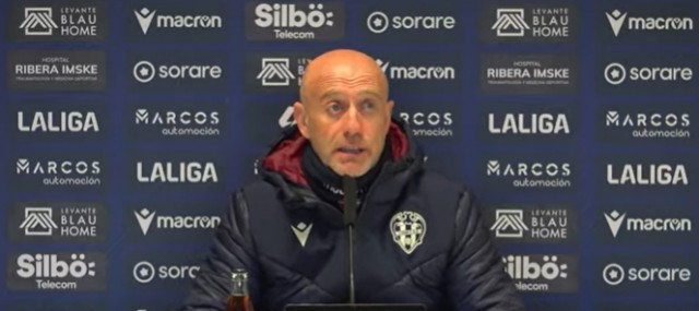 Calero admite que es “complicado” contar con Andrés, que negocia su salida del Levante