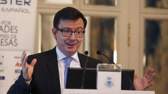 Rajoy nombra a Román Escolano nuevo ministro de Economía en sustitución de Luis de Guindos