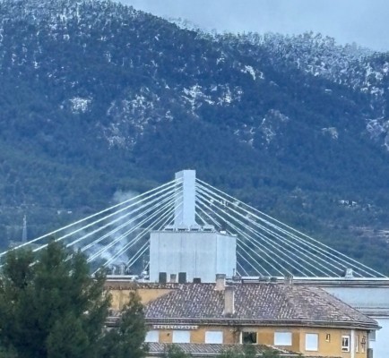 Las primeras nieves del año llegan a las cotas más altas en las comarcas de l’Alcoià y el Comtat
