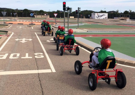 Más de 900 alumnos de primaria y secundaria han visitado el Circuit el último mes