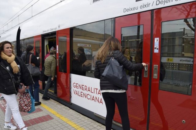 El transporte público de la Generalitat será gratuito durante 2025 para afectados por la Dana