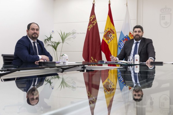 Los alcaldes de Los Alcázares y Santomera piden a Miras inversiones en sanidad y carreteras
