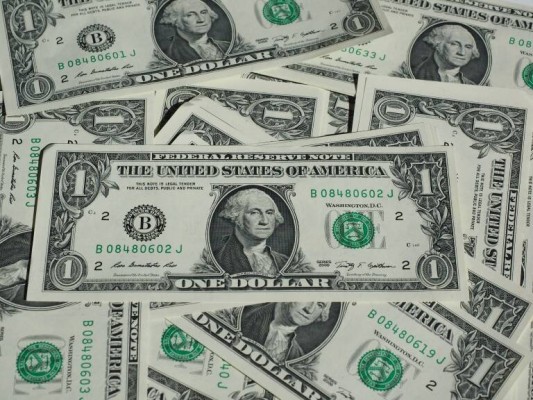 El informe laboral de EEUU supera las previsiones y el dólar continúa su carrera alcista

