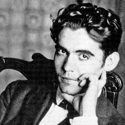 Lorca, doña Rosita
y Raffaela Carrá
