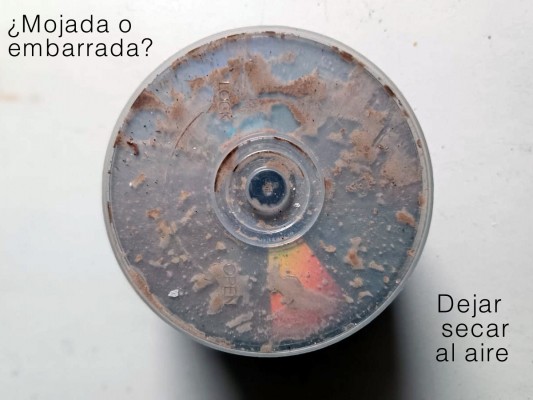 La Red de Cine Doméstico busca recuperar las cintas de vídeo caseras dañadas por la Dana