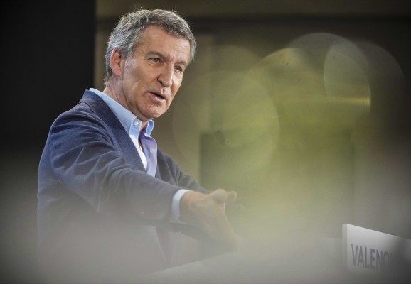 Las comunidades del PP pactan ampliar los avales para comprar vivienda hasta los 40 años
