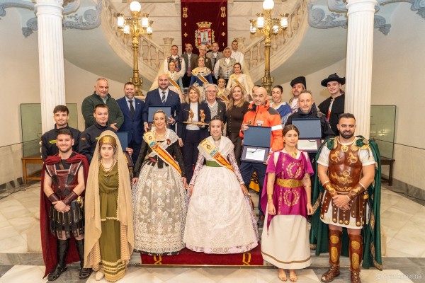 La pólvora, la tradición y la música llevarán el espíritu de las Fallas de Valencia a las calles de Cartagena
