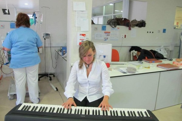 La musicoterapia tiene efectos beneficiosos para los pacientes con cáncer terminal

