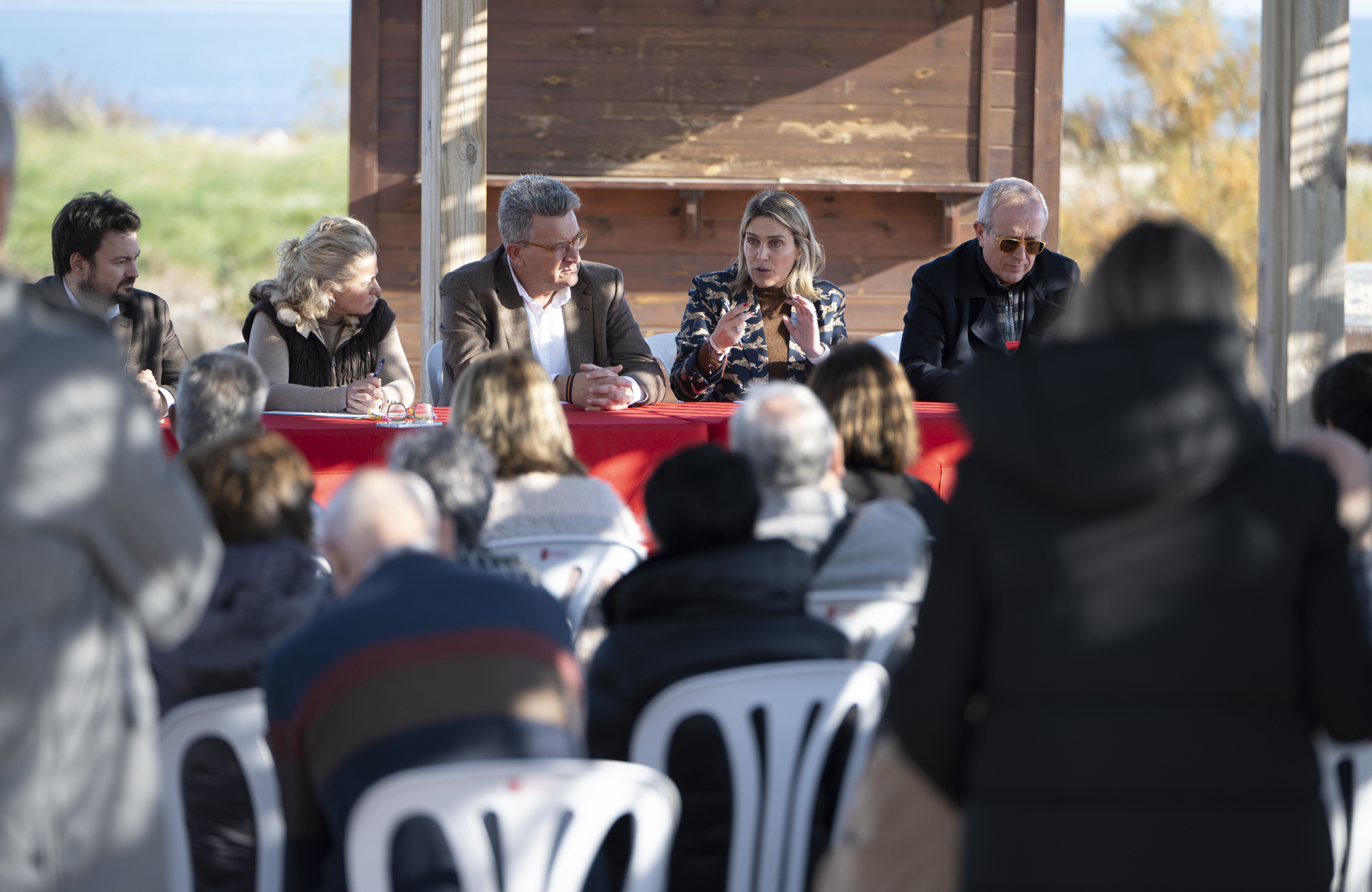 Ayuntamiento, Diputación y Consell: triple entente para frenar el 'desahucio' del poblado de Torre la Sal