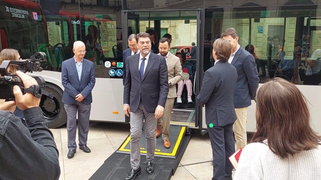 El autobús de Alicante bate récord con 23,5 millones de pasajeros: líneas 1 y 3, las más usadas