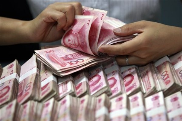 Las reservas de divisas extranjeras de China caen a mínimos desde mayo de 2012


