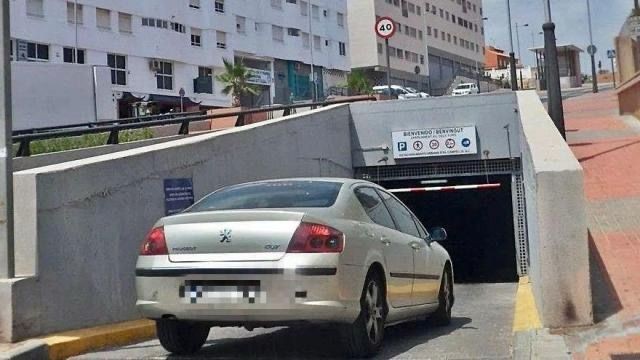 La piscina de El Campello despierta desacuerdos incluso en la construcción del parking anexo