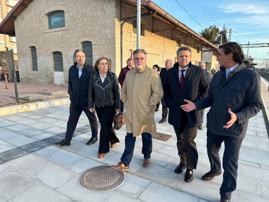 Transportes invierte 2,5 millones en las obras de mejora de accesibilidad en la estación de Villena