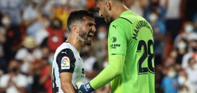Gayà y Mamardashvili vuelven a entrenar con el grupo 