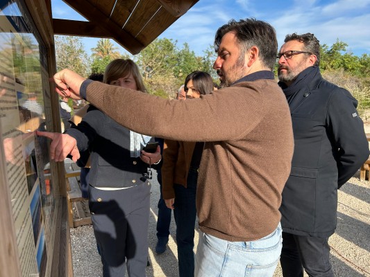 El nuevo sendero de Elche conecta el casco urbano con el sur del municipio a través del Vinalopó