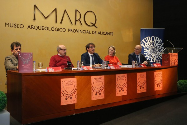 El MARQ presenta el catálogo de la exposición de joyas bizantinas halladas en Rojales

