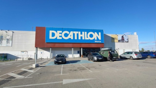 La francesa Epsilon compra el centro comercial Mazarrón Park y dos activos comerciales en Alcantarilla