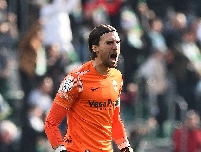 Miguel San Román: los guantes a la sombra