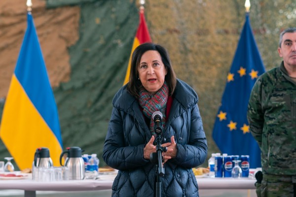 Robles fija como prioridad de las Fuerzas Armadas la reconstrucción: 