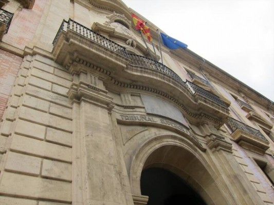 Manuel Baeza sustituye de forma interina a Pilar de la Oliva en la presidencia del TSJCV