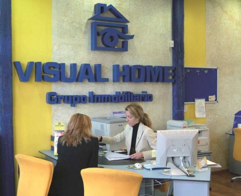 Visual Home celebra su XX aniversario como la inmobiliaria de referencia en Benidorm