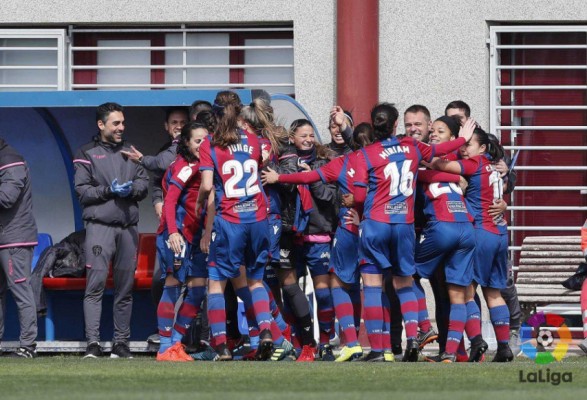 El Levante UD Femenino remonta ante el SC Huelva y se lleva la victoria