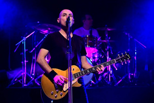 El tributo internacional 'Brothers in Band' celebra los 40 años del álbum de Dire Straits en Burriana