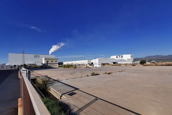 Las ampliaciones de Tesany, Azulmed y Grespania afianzan el crecimiento del polígono Casablanca