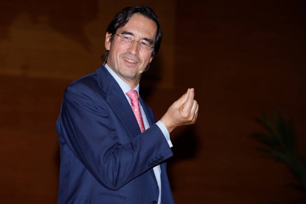 Primer seminario de Alonso Puig en la Comunitat: 'Una nueva forma de dirigir tu empresa y tu vida'