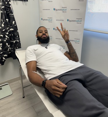 DJ Stephens, del UCAM CB, pasa el reconocimiento médico y ya entrena en el Palacio 