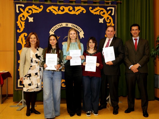 Fundación Hefame premia dos trabajos sobre el rol de la farmacia en la mejora de la salud