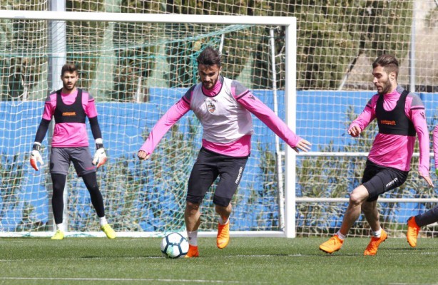 El Levante recibe a un Eibar ante el que no ha perdido como local en Primera
