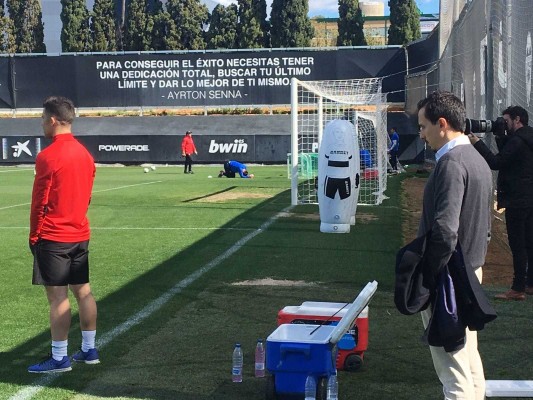 Gayà y Kondogbia reciben tratamiento de fisioterapia