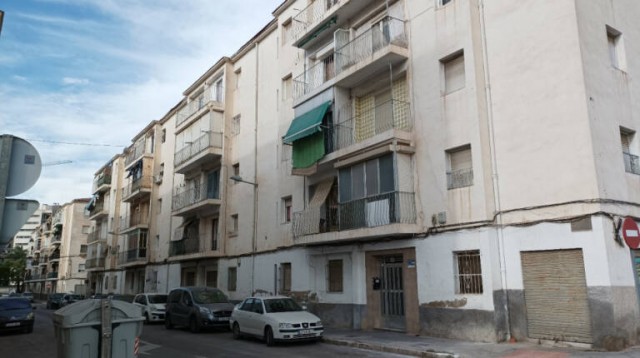 Elche ya tiene vía libre para demoler dos bloques en San Antón, a expensas de adjudicar el derribo